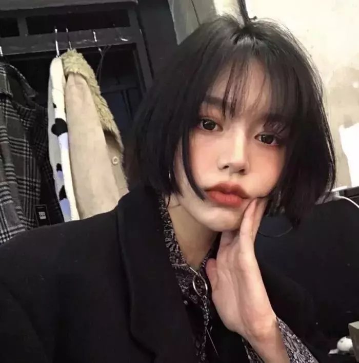邪恶的蕾丝莉